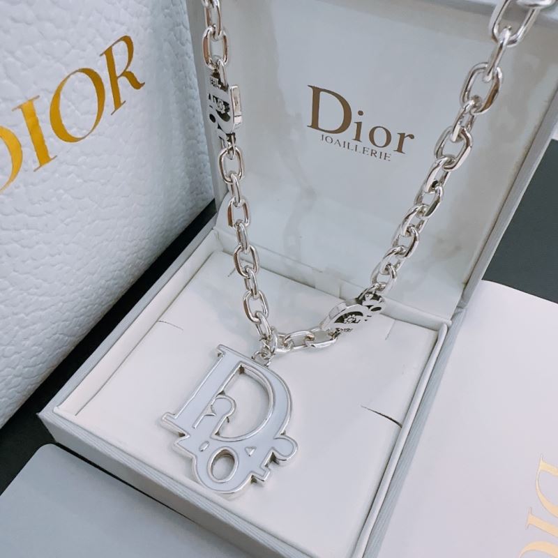 chr1st1an D10r necklaces
